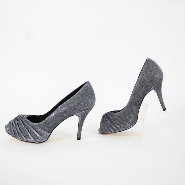 The Essence Menbur NEW Sz 40 Silver Fabric Upper Synthetic Sole 3.5" Heels