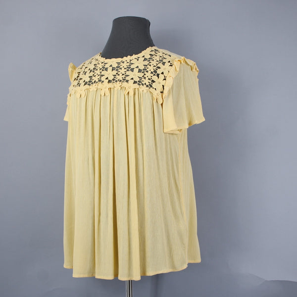 Torrid Top NEW Sz 14/16 Yellow Embroidered Peplum Back 100% Rayon Top