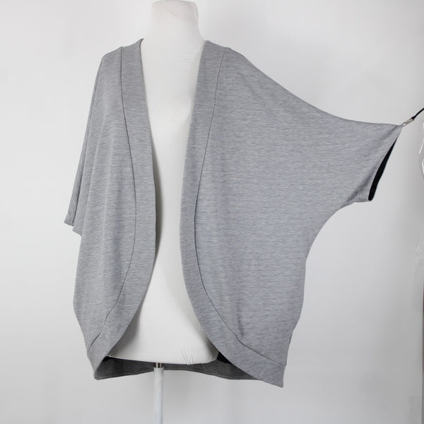 White House Black Market NEW $99 WKND Sz One Size Gray Rayon Poly Wrap Sweater