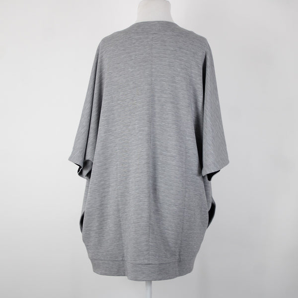 White House Black Market NEW $99 WKND Sz One Size Gray Rayon Poly Wrap Sweater