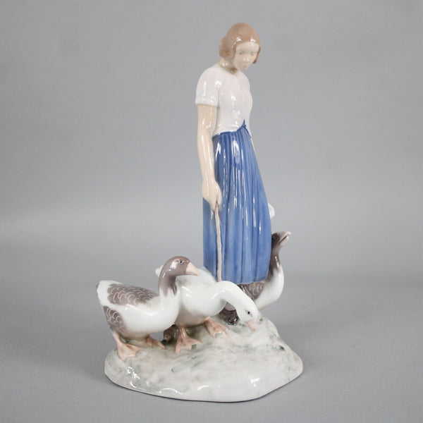 B & G Copenhagen Porcelain 225Y A  Girl With Geese 10" Figurine