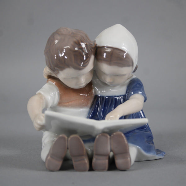 B & G Copenhagen Porcelain 1567 Children Reading 4" Figurine