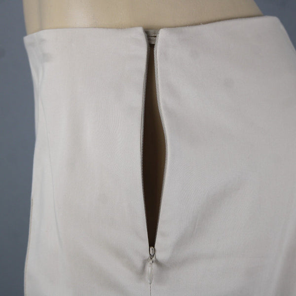 Akris Bergdorf Goodman Sz 8 x 26 Tan Straight Leg Side Zip Cotton Capri Pant