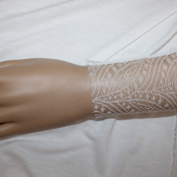 BCBG Maxazria Top Sz XXS White Lace Sleeves Lace Open Back Modal Nylon Top