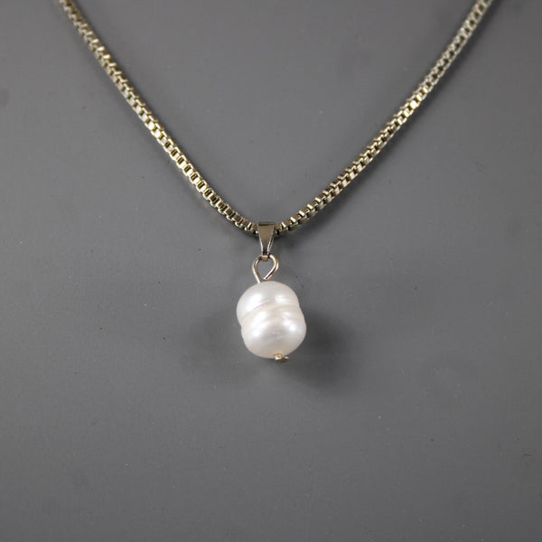 Banana Republic Goldtone Freshwater Pearl 16" Ext. 2" Boc Chain Necklace