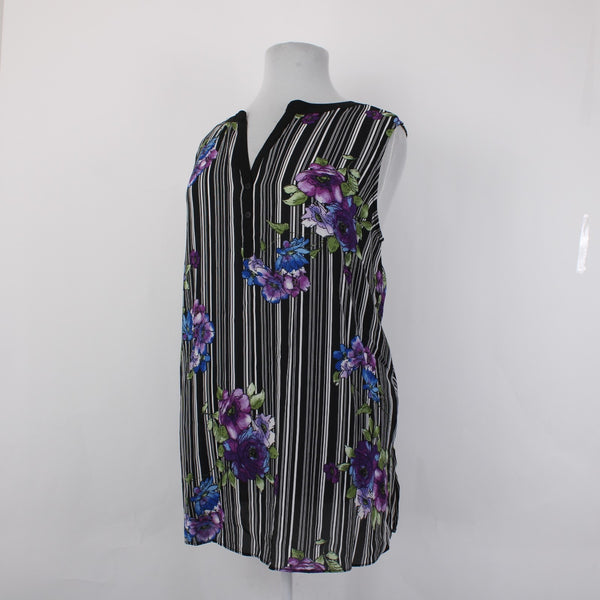 Avenue Top NEW $55 Sz 26/28 4X Black Multi Color Striped Floral 100% Poly Top