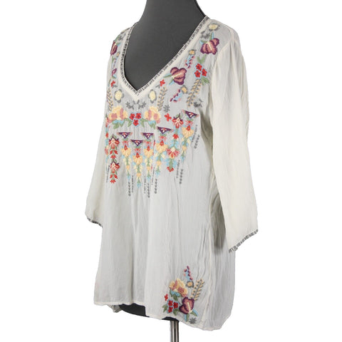 Johnny Was Sz M Cream Multi Color Embroidered Mesh Rayon 100% Rayon PolyTop