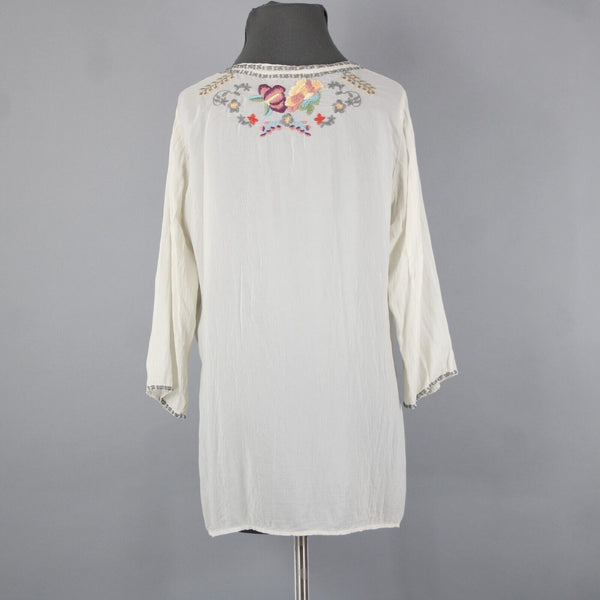 Johnny Was Sz M Cream Multi Color Embroidered Mesh Rayon 100% Rayon PolyTop