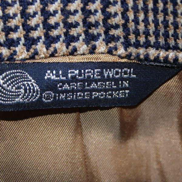 Burberrys Sz 44? Navy Tan White Collared Lined Pockets 2 Button 100% Wool Blazer