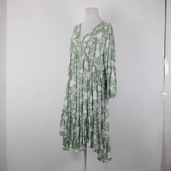 Ces Femme NEW $50 Sz S Green White FloralRuffle Pull Over 100% Rayon Dress