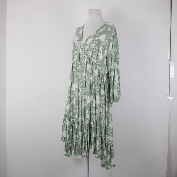 Ces Femme NEW $50 Sz S Green White FloralRuffle Pull Over 100% Rayon Dress