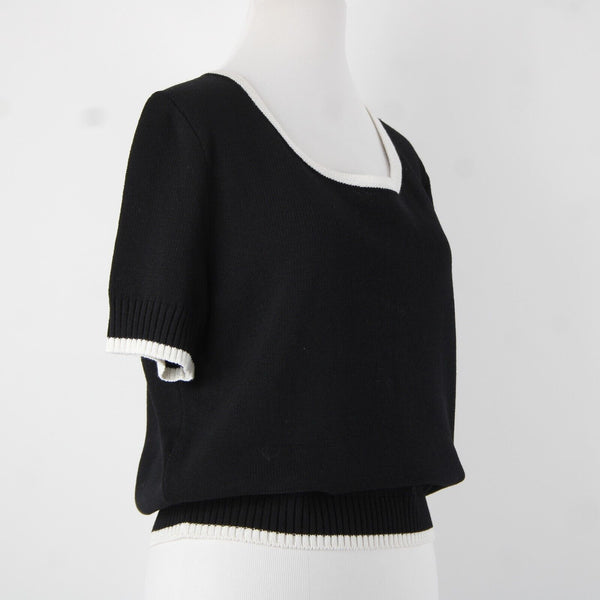 St John Sport Sz L Black White Trim Round Neck Santana Knit Wool Rayon Top
