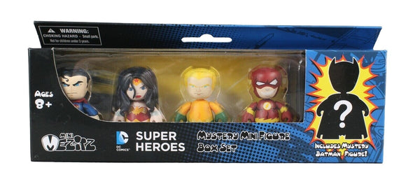 Mezco DC Comics Super Heroes Mystery 5 Mini Collectible Figure Box Set