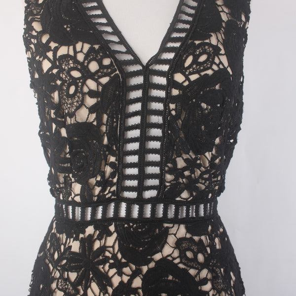 Love X Design Dress NEW $47 Sz M Black Tan Embroidered Eyelets 100% Poly