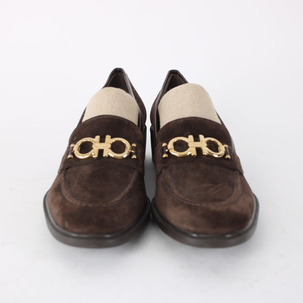 Ferragamo Heel Sz 7 A Brown Gold Hardware Slip On Closed Toe Suede Leather 1"