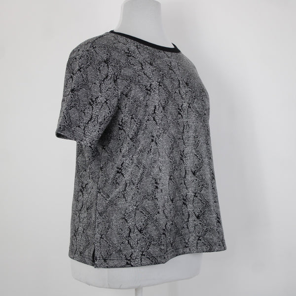 Chicos NEW $60 Jacquard Sz 3 Black White Reptile Knit Poly Rayon Spandex Top