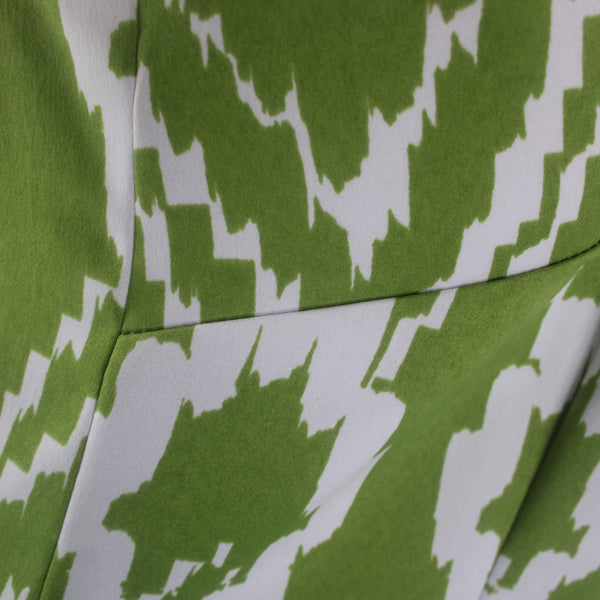 Jessica Howard Dress Sz 10 Green White Lined Sleeveless Polyester Spandex Dress