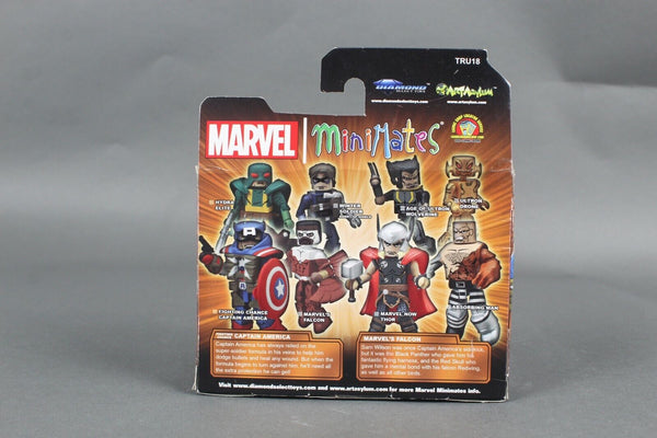 Diamond Select Fighting Chance Captain America Marvels Falcon Minimates Collect