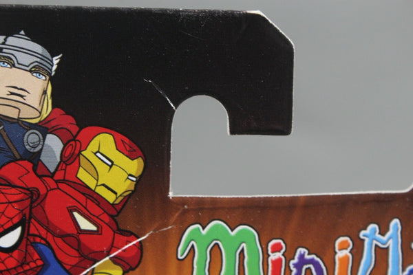 Diamond Select Fighting Chance Captain America Marvels Falcon Minimates Collect