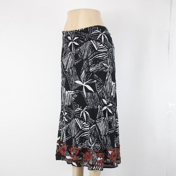 Chicos NEW $118 Africana Sz 0 Black White Red Beaded Elastic 100% Cotton Skirt