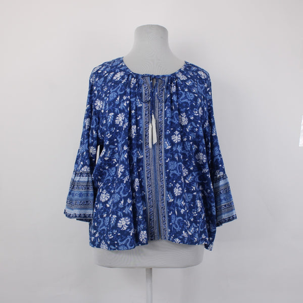 Charlie Paige Top NEW $44 Curvy Sz 2X Blue White Floral Peplum 100% Rayon Top