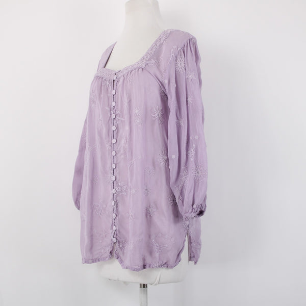 Johnny Was Sz M Lavender Purple Stars Embroidered Bohemian 3/4 Sleeve Rayon Top