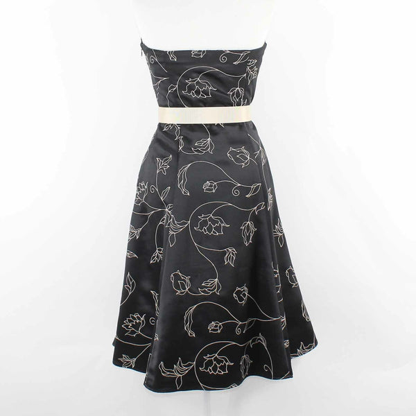 White House Black Sz 2 Black Ivory Ribbon Belted Embroidered 100% Poly Dress