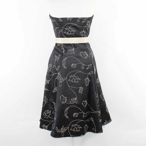 White House Black Sz 2 Black Ivory Ribbon Belted Embroidered 100% Poly Dress