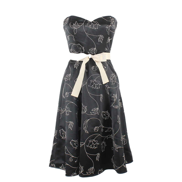 White House Black Sz 2 Black Ivory Ribbon Belted Embroidered 100% Poly Dress