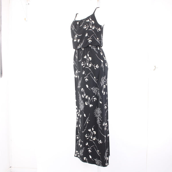 White House Black Market Dress NEW $90 Sz XS Black White Floral Poly Dress