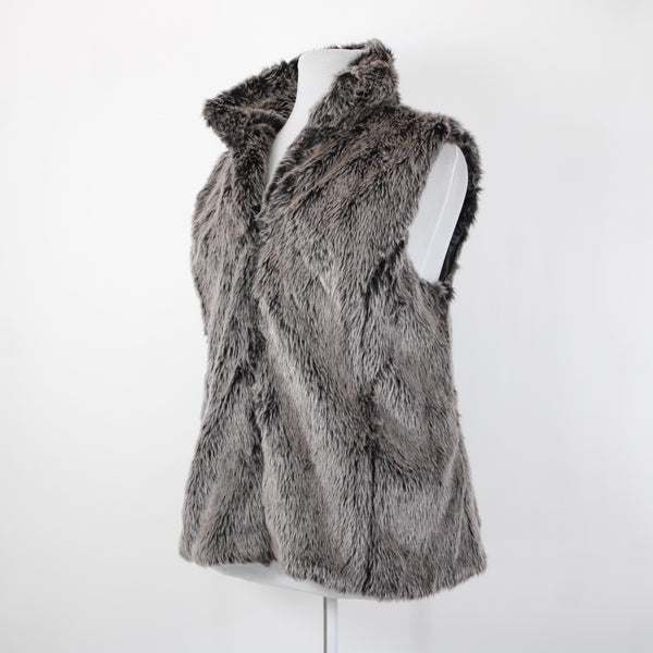 26 International Ashley NEW Sz 3X Gray Black Faux Fur Collared Polyester Vest