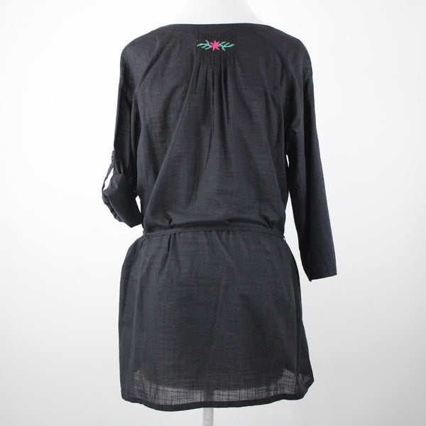 Double D Ranch Sz M Black Multi Embroidered V Neck Tab Sl Button 100% Cotton Top
