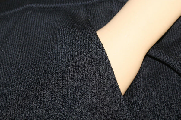 St John Collection Sz 8 x 21 Black Santana Wool Blend Pocket Slit Side Crop Pant