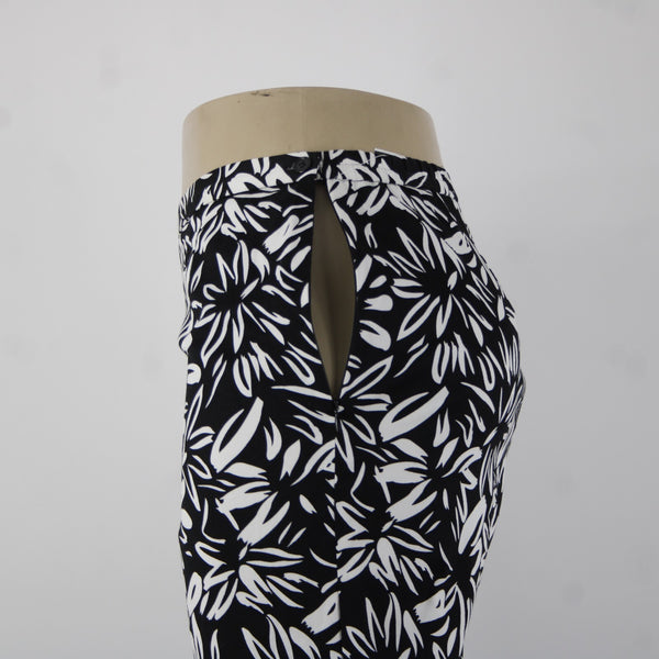Sutton Studio NEW $79 Sz 16 x 26 Black White Elastic Sides Cotton Lycra Pant