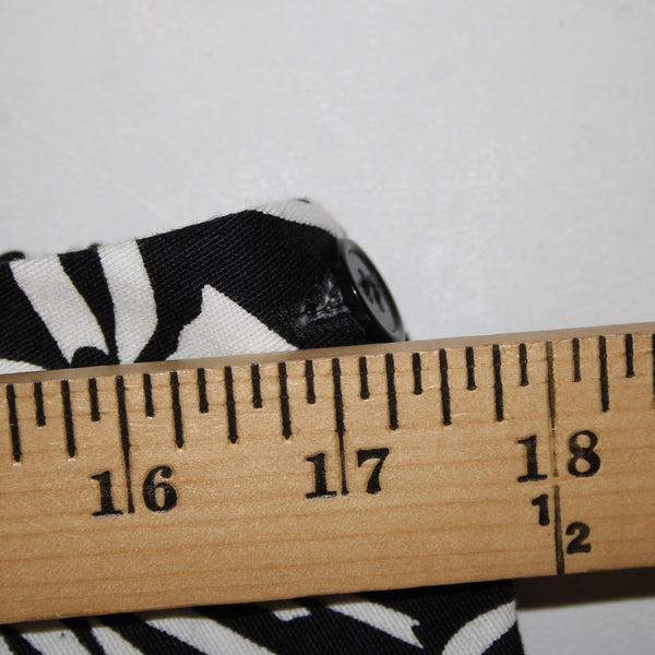 Sutton Studio NEW $79 Sz 16 x 26 Black White Elastic Sides Cotton Lycra Pant