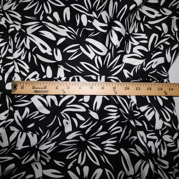 Sutton Studio NEW $79 Sz 16 x 26 Black White Elastic Sides Cotton Lycra Pant