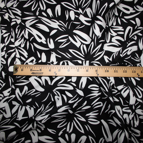 Sutton Studio NEW $79 Sz 16 x 26 Black White Elastic Sides Cotton Lycra Pant