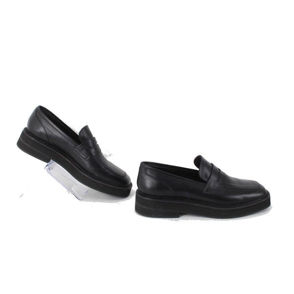 Maguire Flats Sz 40 Black Slip On Squared Moc Toe Leather 1.5" Loafer Flat