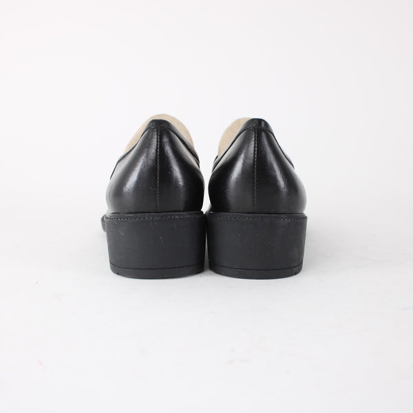 Ferragamo Heel Sz 7 A Black Gold Hardware Slip On Closed Toe Leather 1" Heel