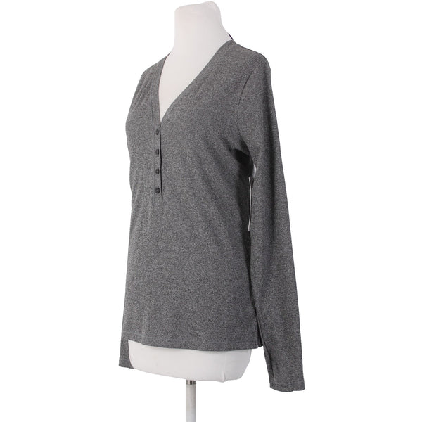 Athleta AW Top NEW $69 Sz L Gray White Buttons V Neck Poly Spandex AW Top