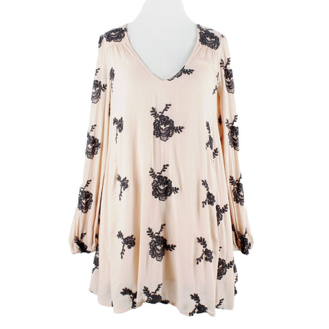 Free People Sz XS Peach Charcoal Embroidered V Neck Keyhole Rayon Top