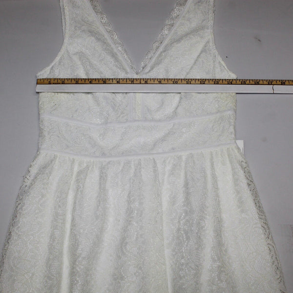 Nicole Miller NEW $72 Sz 4 White on White Laceover Lining Nylon Polyester Dress