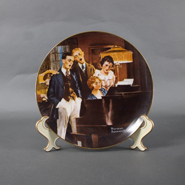 Edwin M Knowles 1854 Close Harmony By Norman Rockwell #17625H Plate