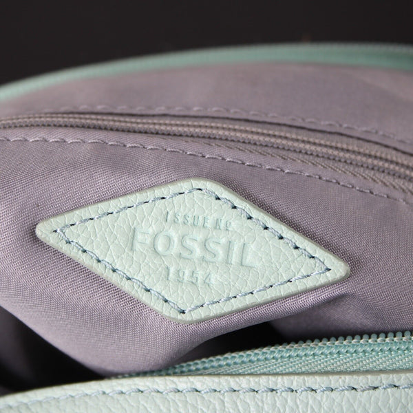 Fossil 11 x 10 x 2 Mint Green Inner Outer Pockets Adj Strap Leather Purse