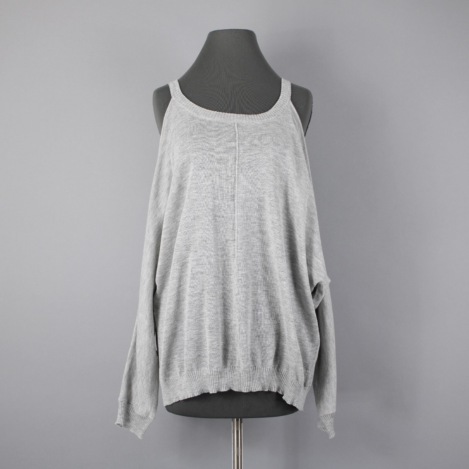 Cotton Emporium Sz M Gray Heathered Cold Shoulder Sleeve Acrylic Blend Sweater