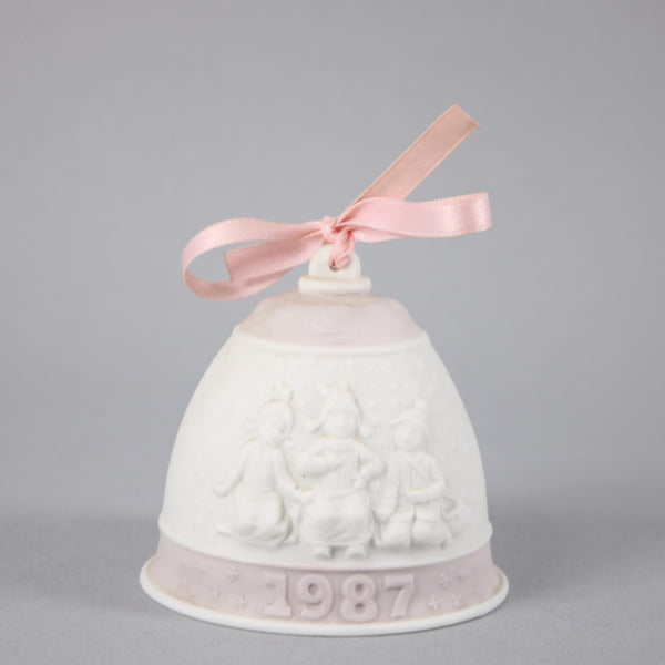 Lladro 1987 5458 Campanita Navidad Porcelain Christmas Bell Ornament