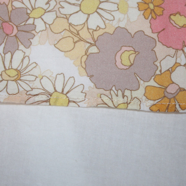 We Are Kindred Dress Sz 4 Cream Pink Multi Colored Pockets 100% Cotton Dress