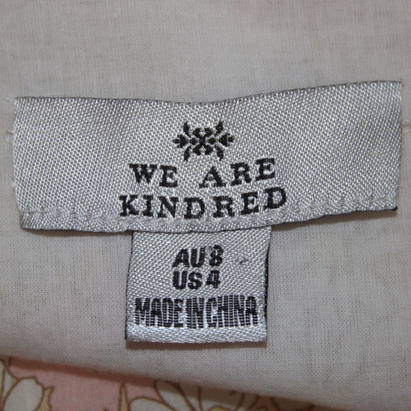 We Are Kindred Dress Sz 4 Cream Pink Multi Colored Pockets 100% Cotton Dress