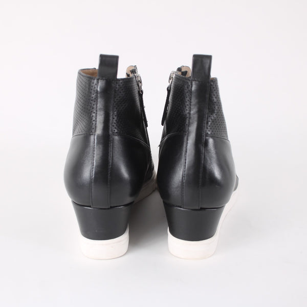 Linea Paolo Wedge Sneakers Felicia Sz 11M Black Zipper Leather 2" Wedge Sneakers