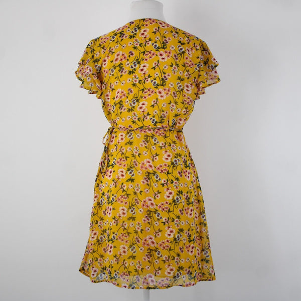 Harper Heritage Sz M Mustard Yellow Multi Floral Lined 100% Polyester Wrap Dress